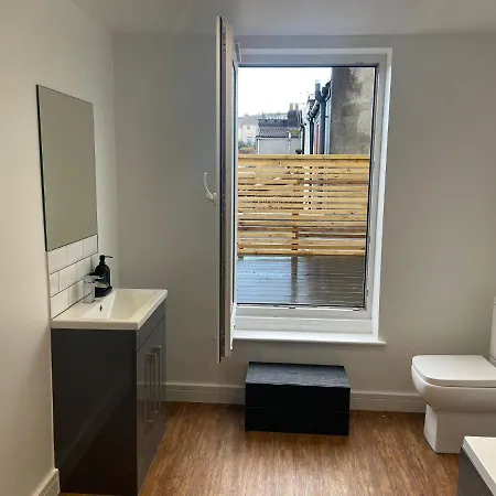 Glenfrome Road Апартаменты